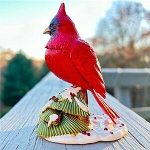 Vintage Joan Rivers Classics Collection Flights Of Fantasy Cardinal Keepsake Box